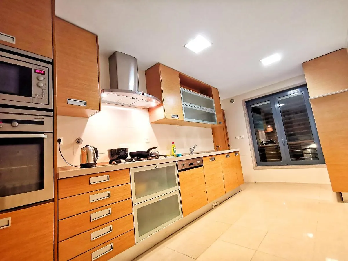 Bom Dia Parque Nacoes Lisboaz Apartment  Lisbon